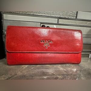 Prada Kiss lock wallet